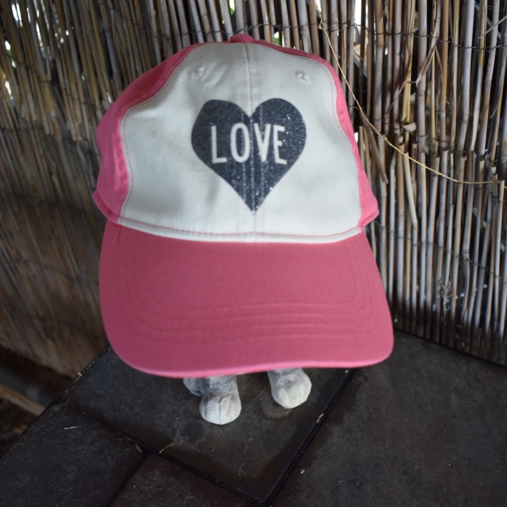 Love Heart Hat Pink and White OSFM